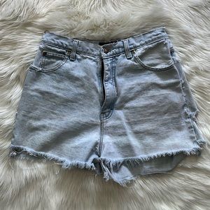 VTG Distressed Light Wash Denim Shorts